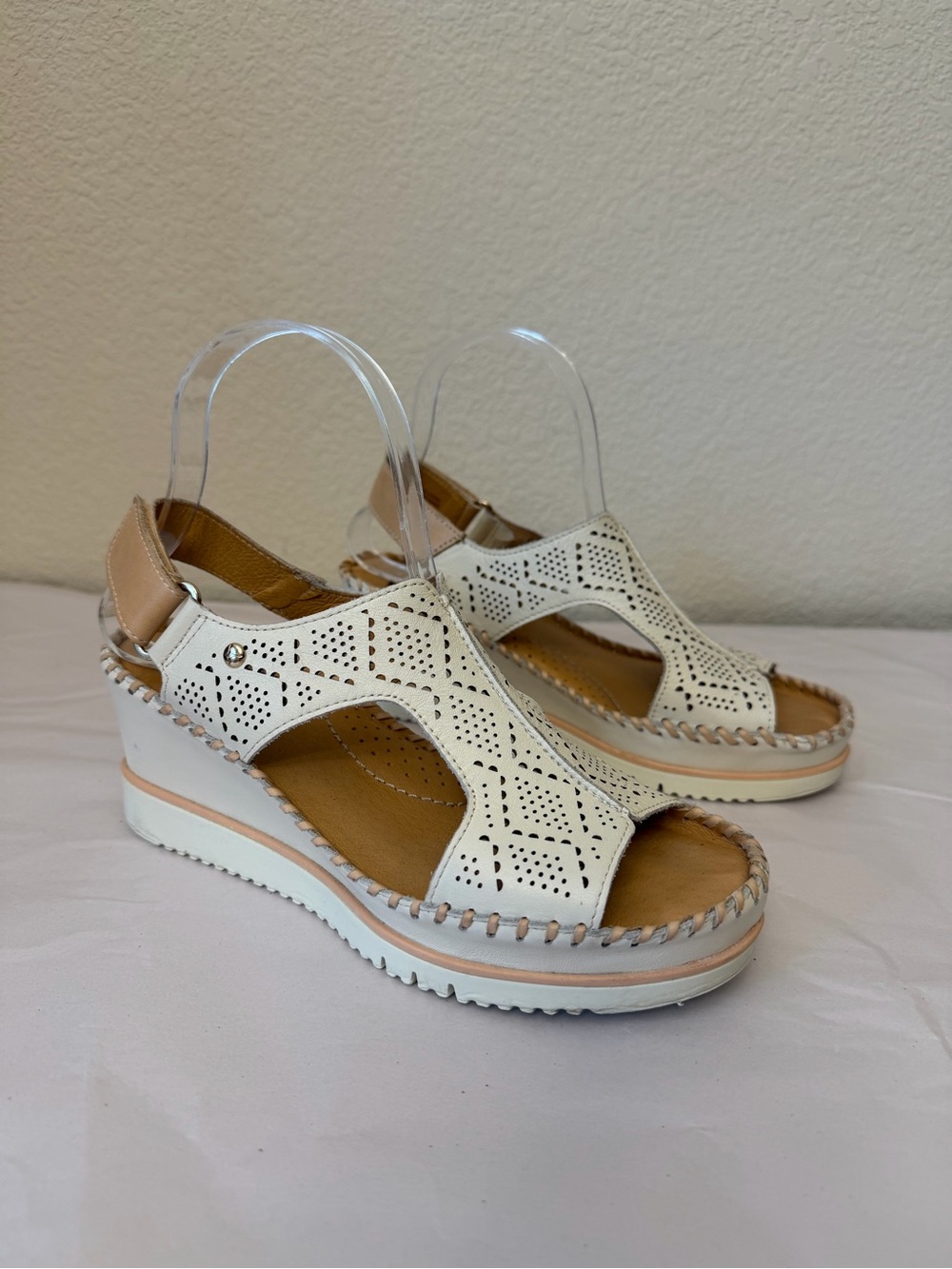 PIKOLINOS White Perforated Wedge Sandals with Tan Accents Sz 38